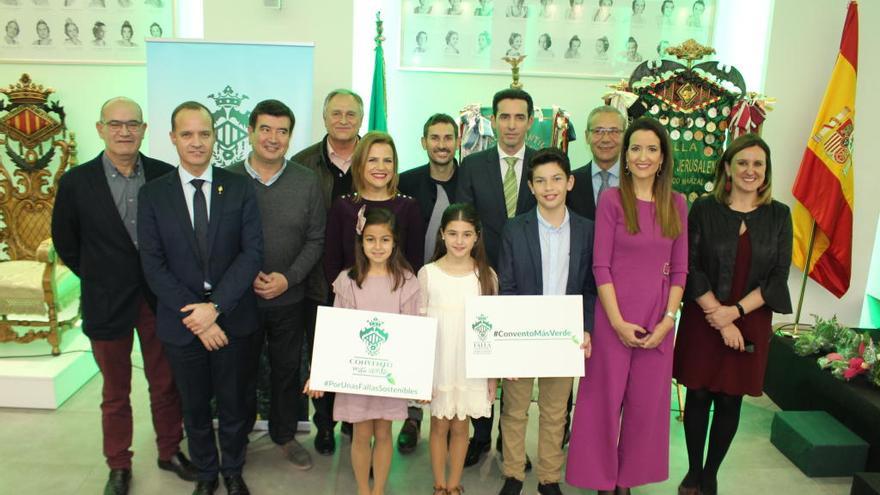Concejales, alcalde de Lliria y fallera mayor infantil de València se sumaron a la iniciativa de Convento.