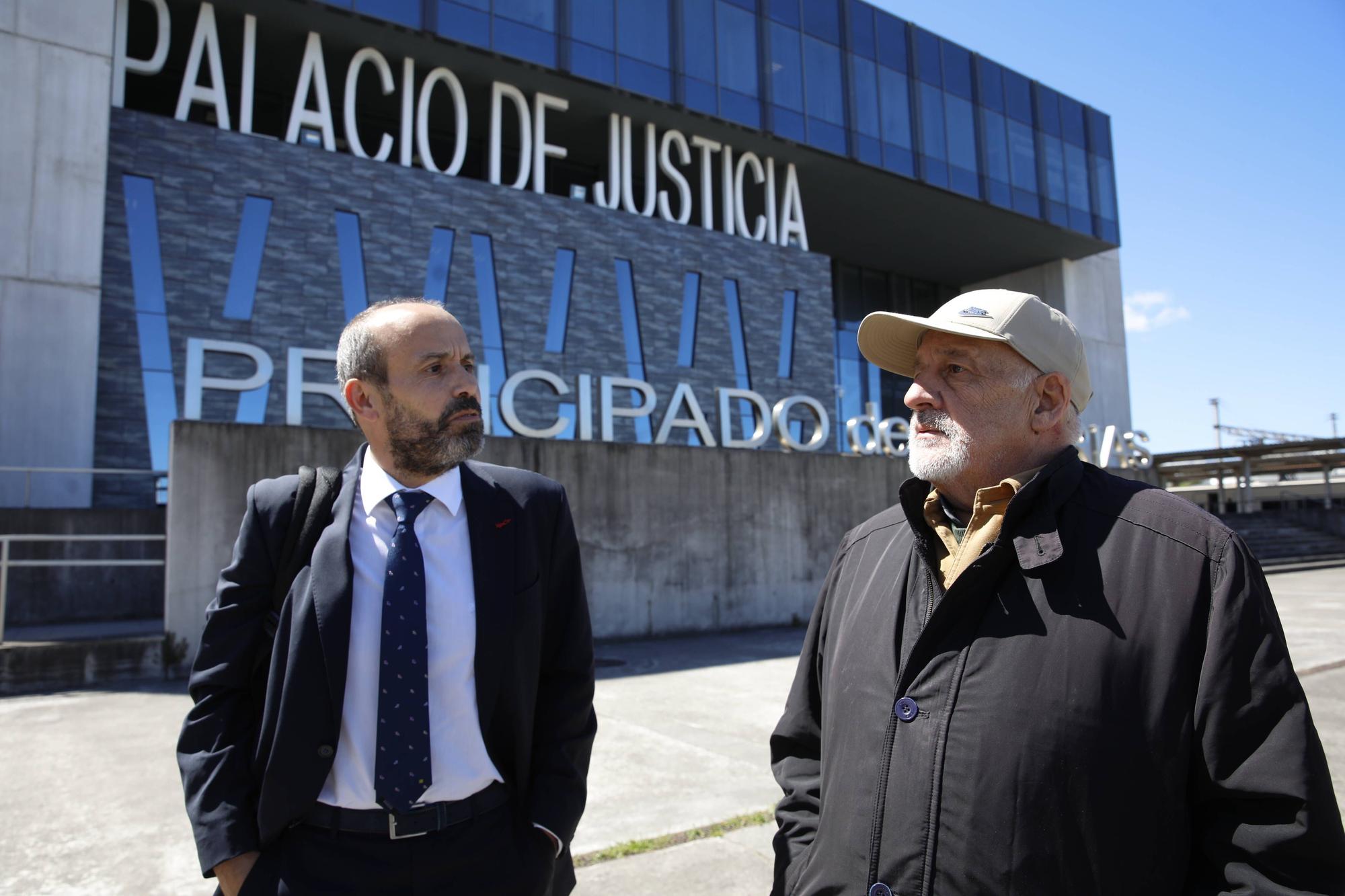 En imágenes: Primera sesión del juicio contra el padre Chus en Gijón