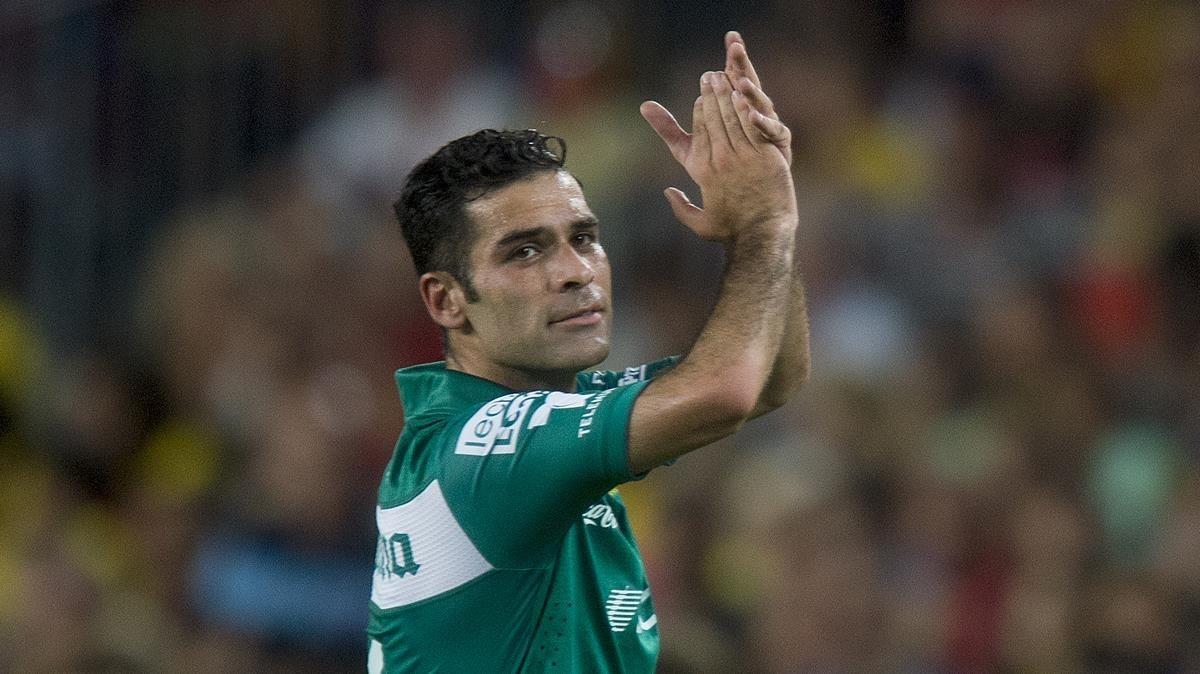 zentauroepp26986371 barcelona   18 08 2014   rafa marquez agradece el aplauso de180604124926