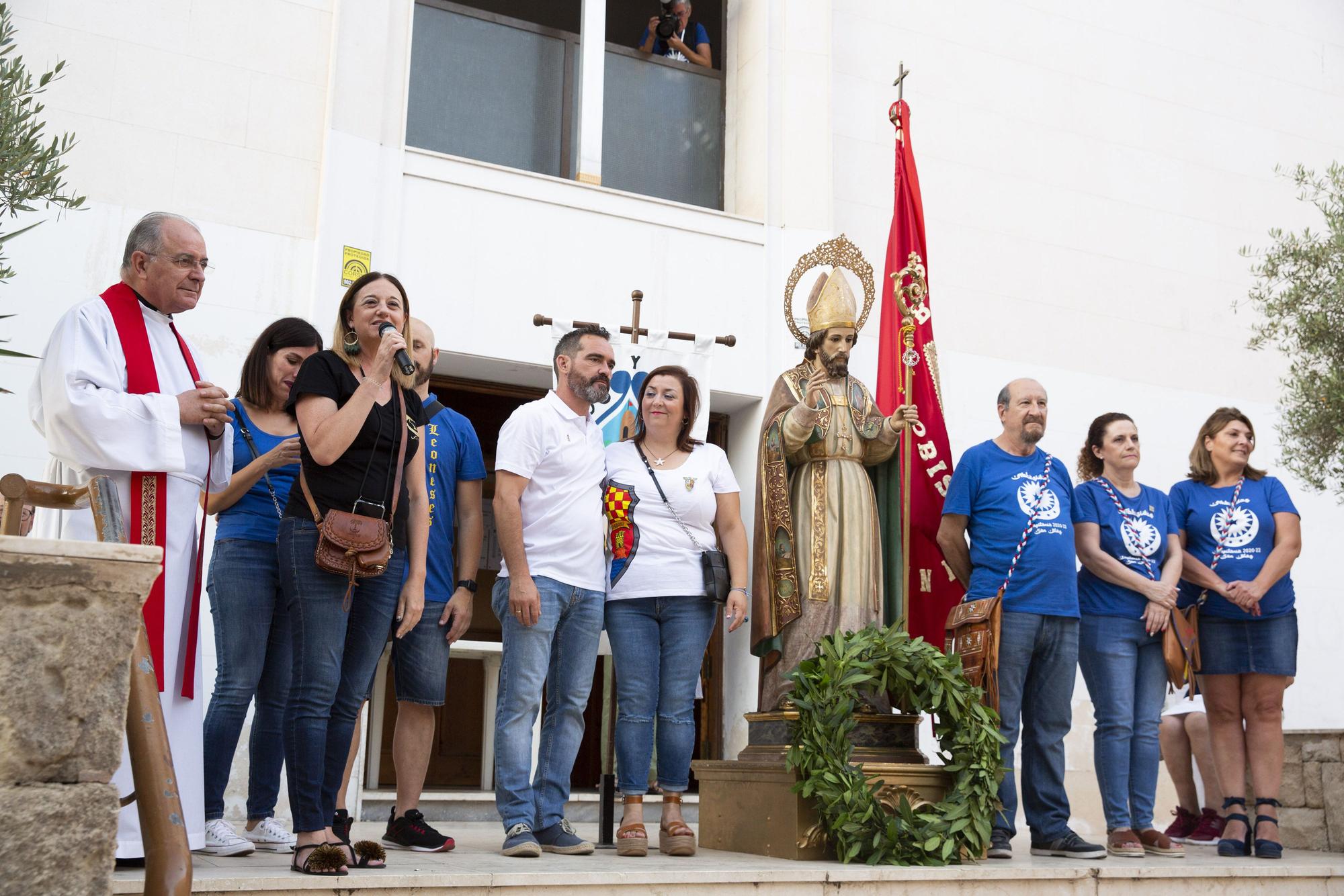 Arrancan las Fiestas de los Moros Y Cristianos de San Blas con la entrada de bandas y el Homenaje a los festeros fallecidos