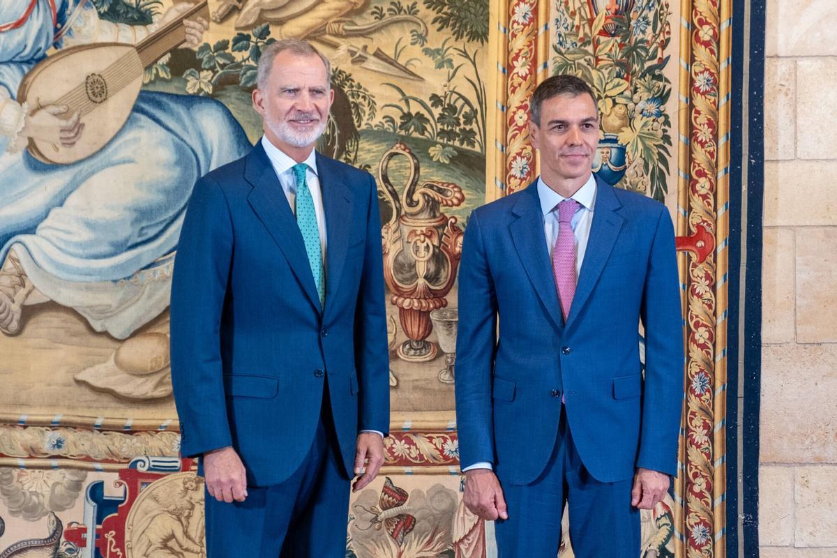 PALMA. Despacho en la Almudaina con el rey y el presidente del gobierno.