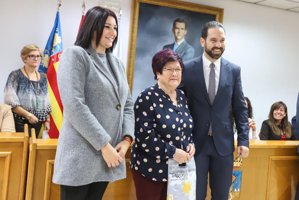 Torrevieja celebra el Día de la Constitución