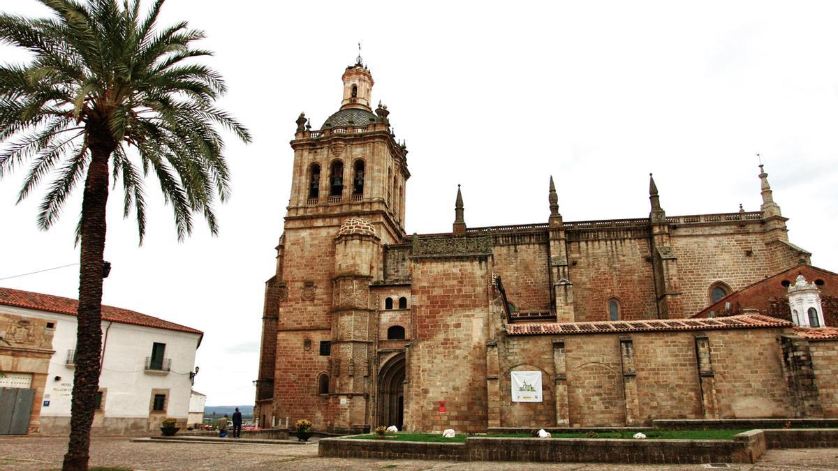 Imagen de la catedral de Coria.