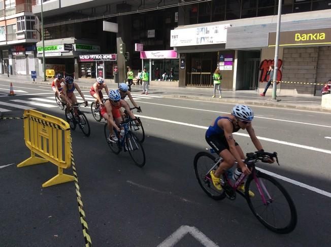 El triatlón se apodera de Las Palmas de Gran Canaria