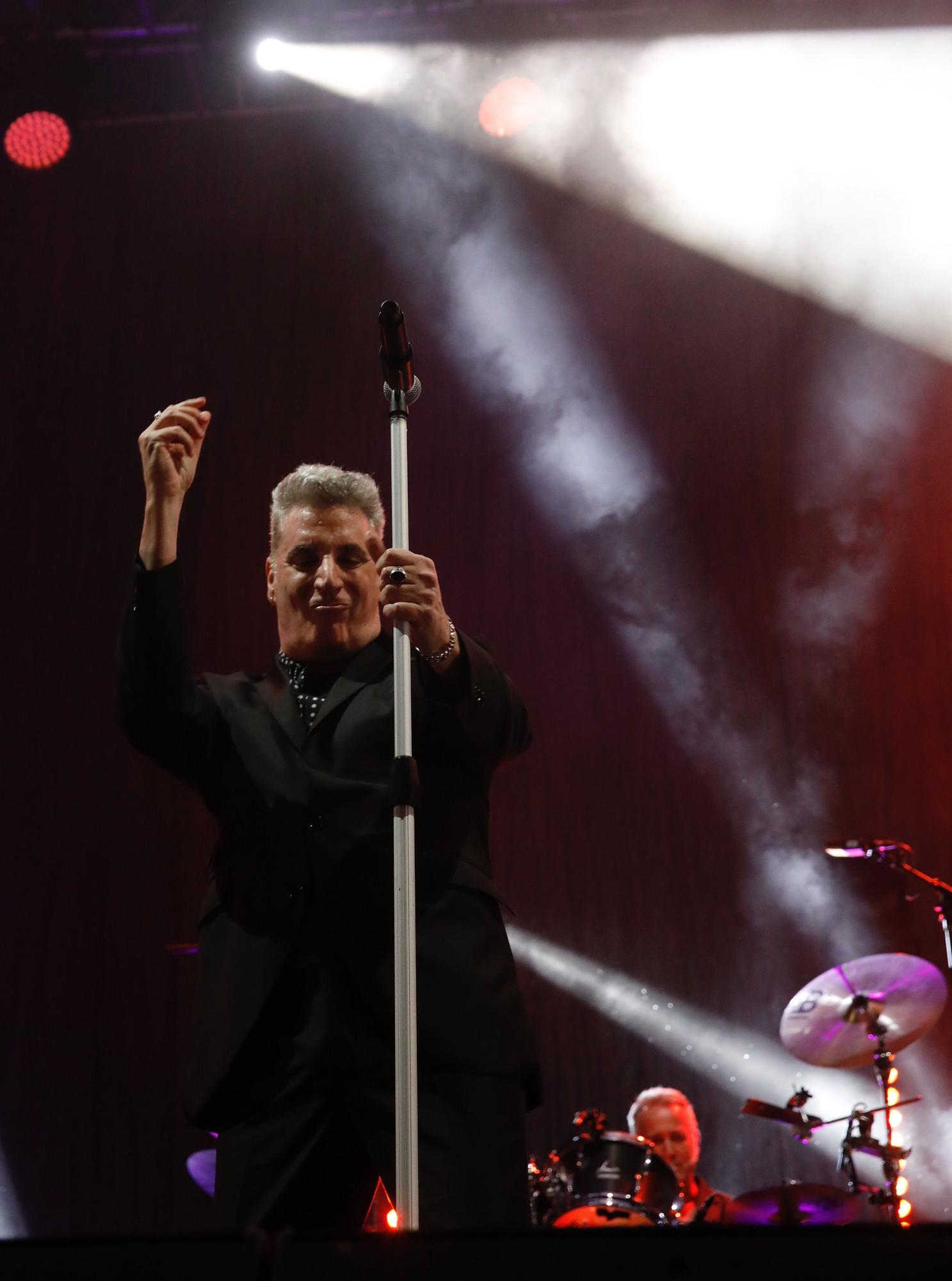 En imágenes: Concierto de "Loquillo" en el festival Metrópoli de Gijón