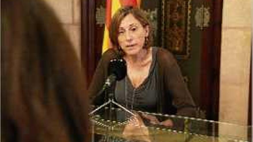 La presidenta del Parlament, Carme Forcadell, al seu despatx.