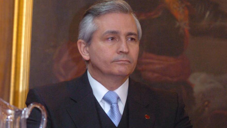 Manuel Mora.