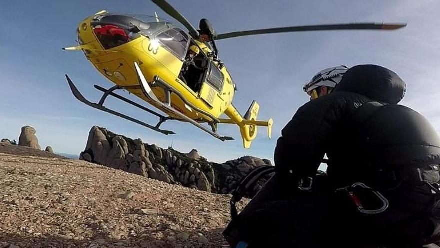 Un helicòpter en un rescat a Montserrat.