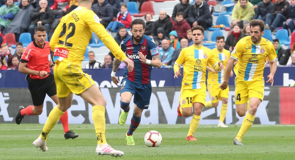 Levante UD - RCD Espanyol, en imágenes