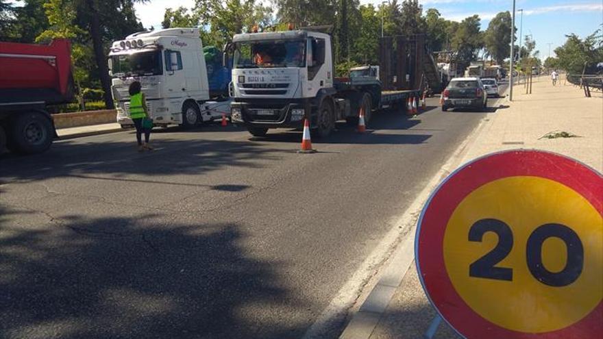 Comienzan las tareas de asfaltado de la carretera de Circunvalación