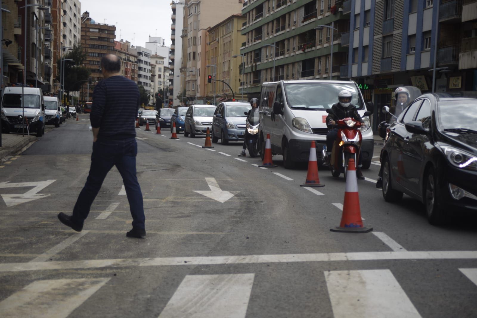 FOTOGALERÍA | Atasco en la Avenida Goya de Zaragoza