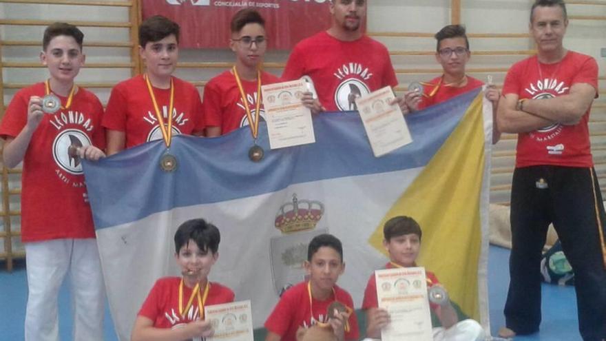 Siete medallas para el Leónidas en el Nacional