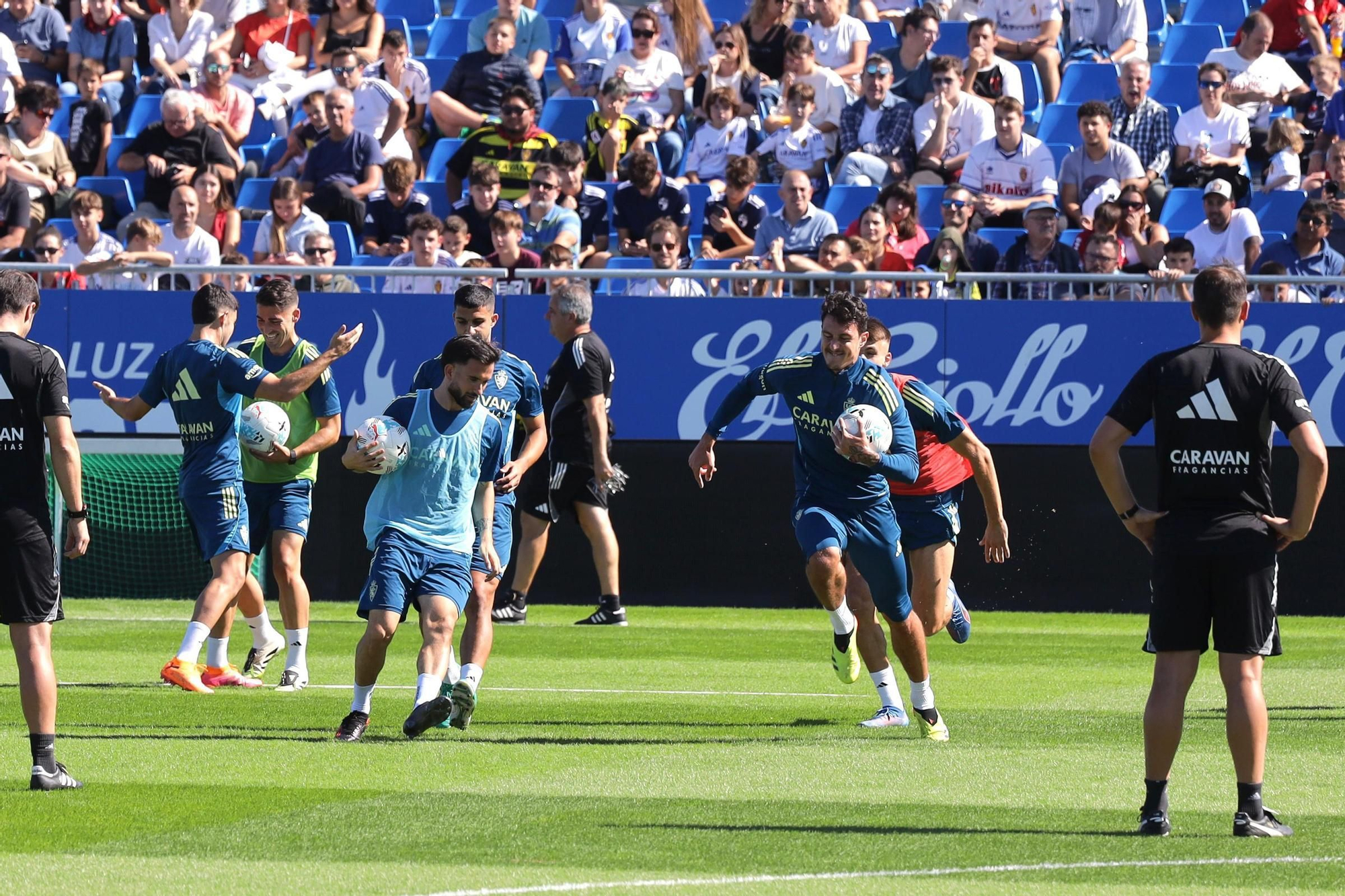 En imágenes | Entrenamiento de puertas abiertas del Real Zaragoza este sábado