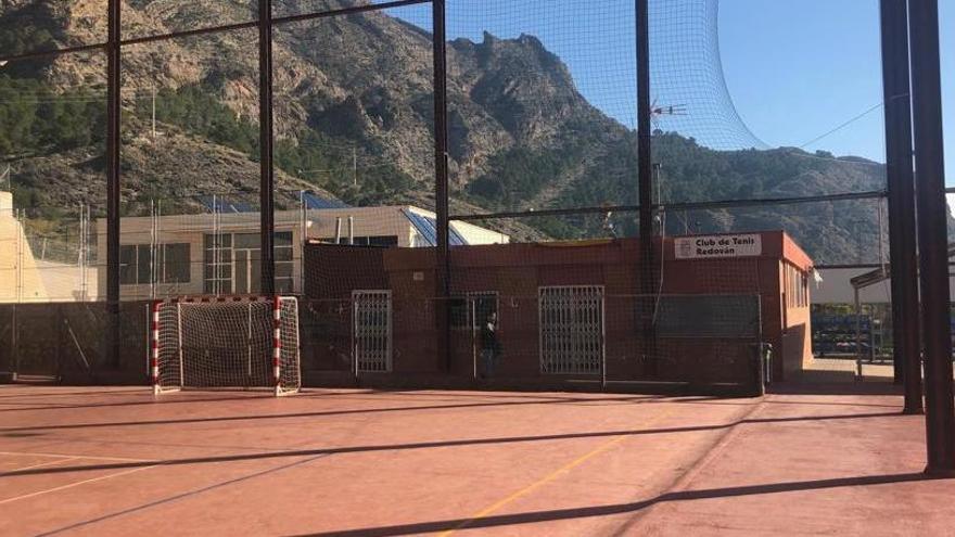 Redován adaptará a personas con movilidad reducida los nuevos vestuarios del Polideportivo Los Pasos