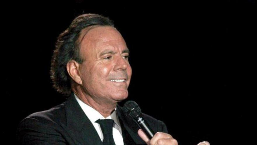 Julio Iglesias, durante un reciente concierto.