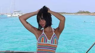 Aitana presume de cuerpo durante sus vacaciones en Ibiza haciendo oídos sordos a los rumores de infidelidad a Yatra