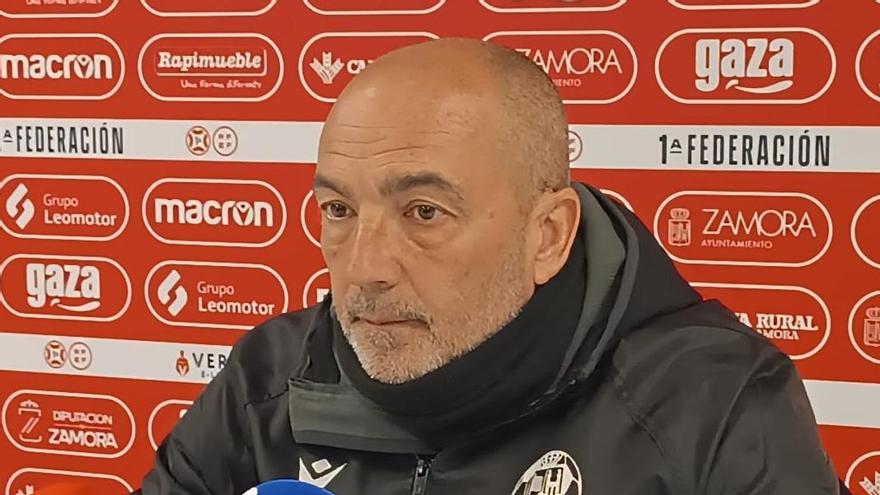Juan Sabas, entrenador del Zamora CF: &quot;El equipo será ambicioso desde el minuto 1, valiente como siempre&quot;
