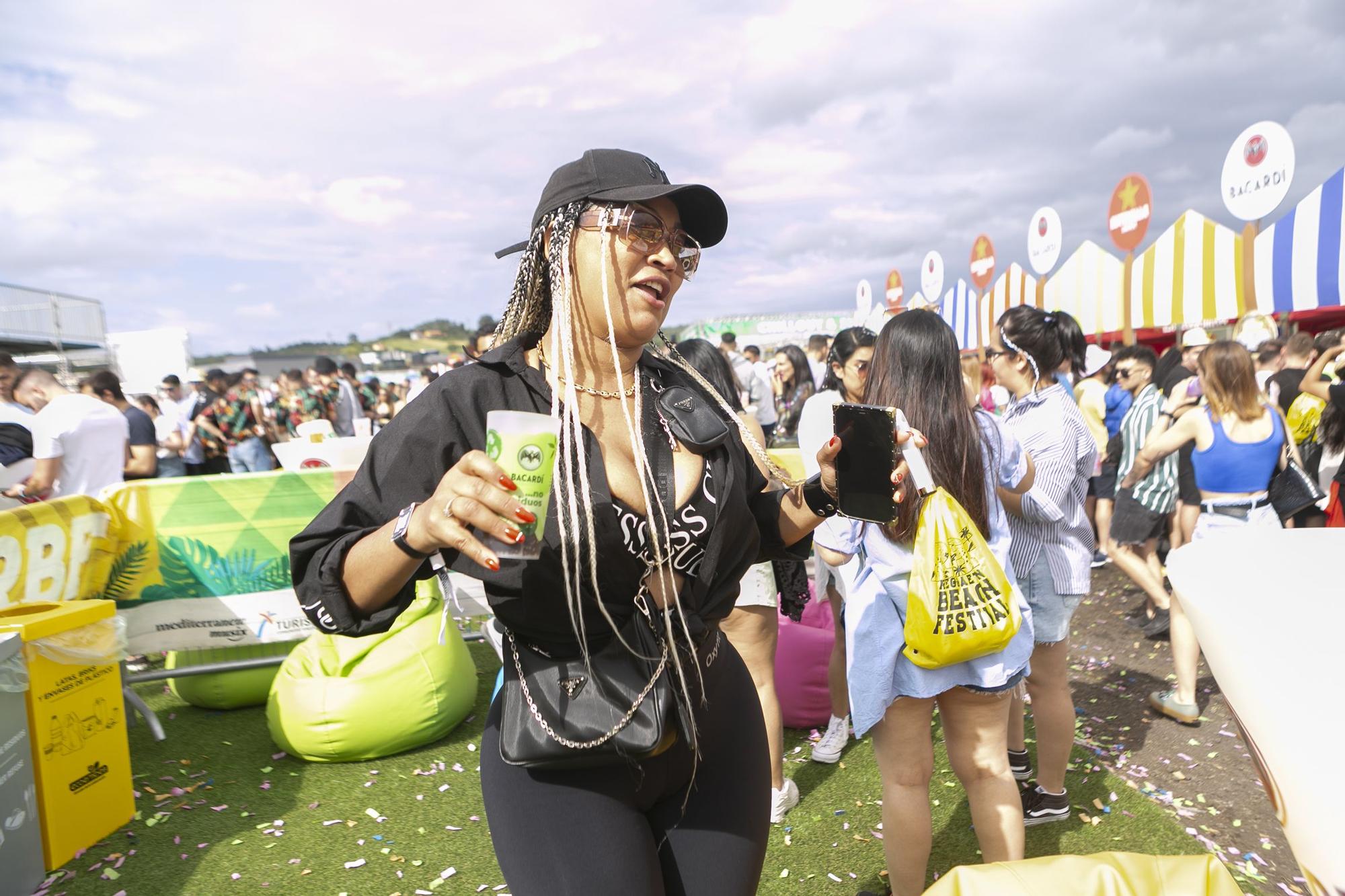 Asistentes al Reggaeton Beach Festival de Avilés