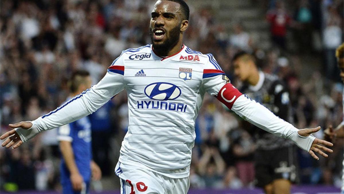 Guardiola quiere a Lacazette