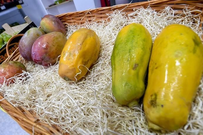 13-09-19 LAS PALMAS DE GRAN CANARIA. DISTINTAS FRUTERIAS. LAS PALMAS DE GRAN CANARIA. Reportaje fruterías. Fotos: Juan Castro.  | 13/09/2019 | Fotógrafo: Juan Carlos Castro