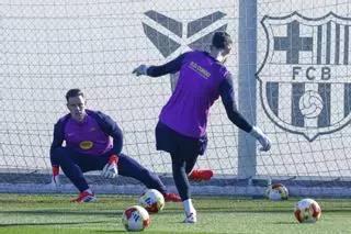 Claro mensaje de Flick a Ter Stegen respecto a su futuro