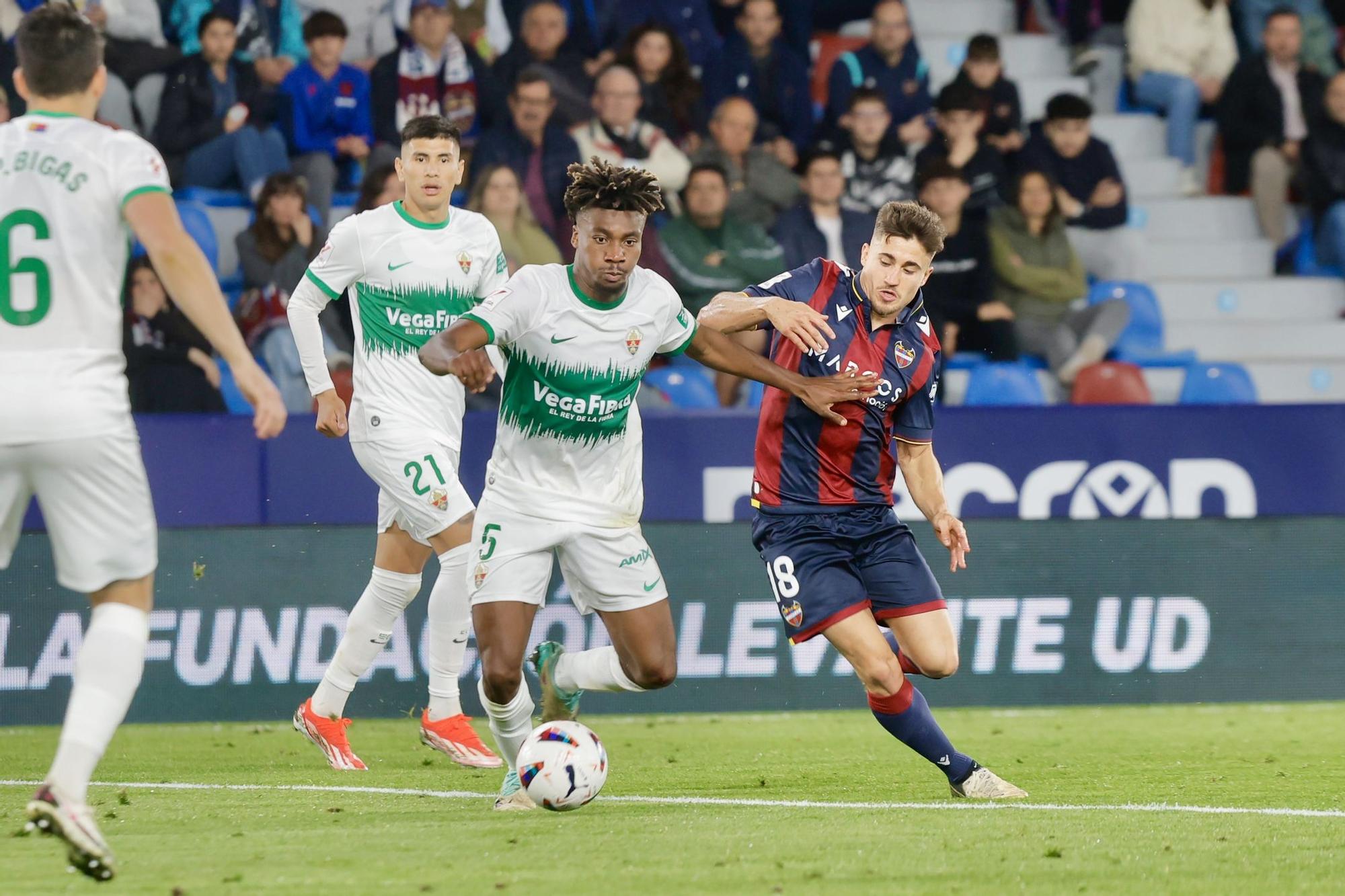 Levante UD - Elche CF en imágenes