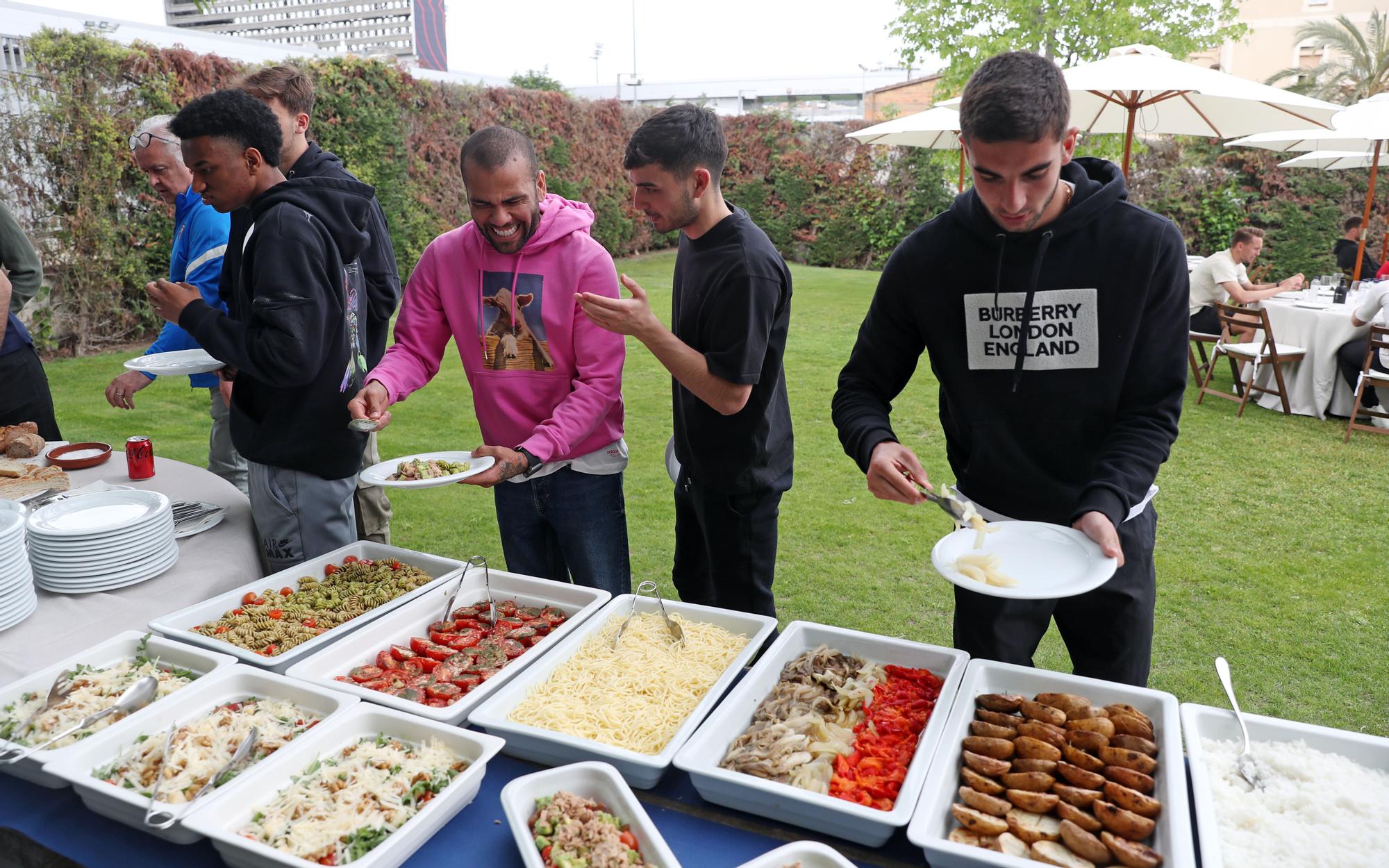 Las mejores imágenes de la barbacoa de conjura del Barça