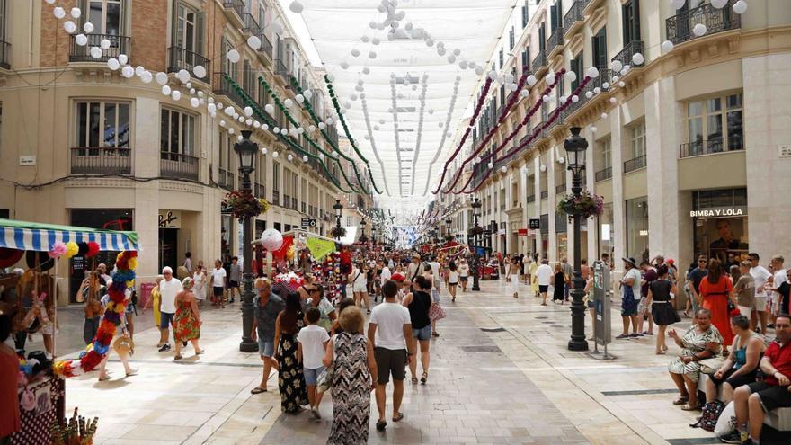 Adiós al bullicio en la calle Larios bastantes días de la Feria de Málaga