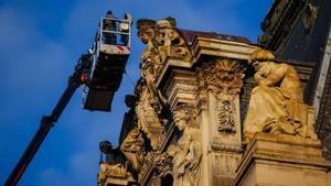 El Louvre demana ajuda urgent per no morir d’èxit
