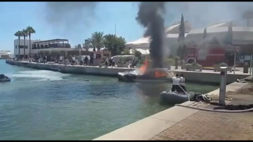 VÍDEO / Dos heridos graves en la explosión de un velero en Ibiza