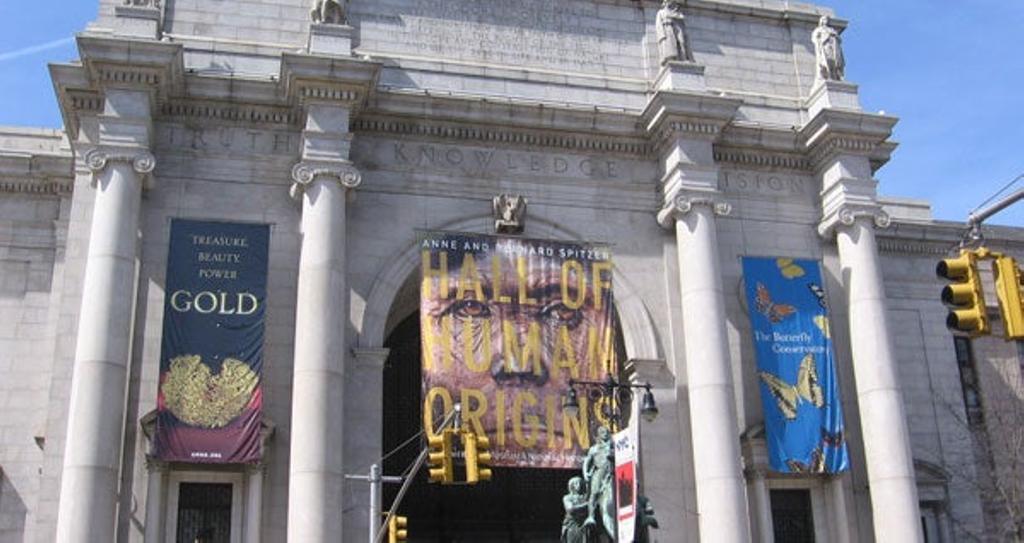 Dormir en el Museo de Historia Natural de Nueva York cuesta 129 euros