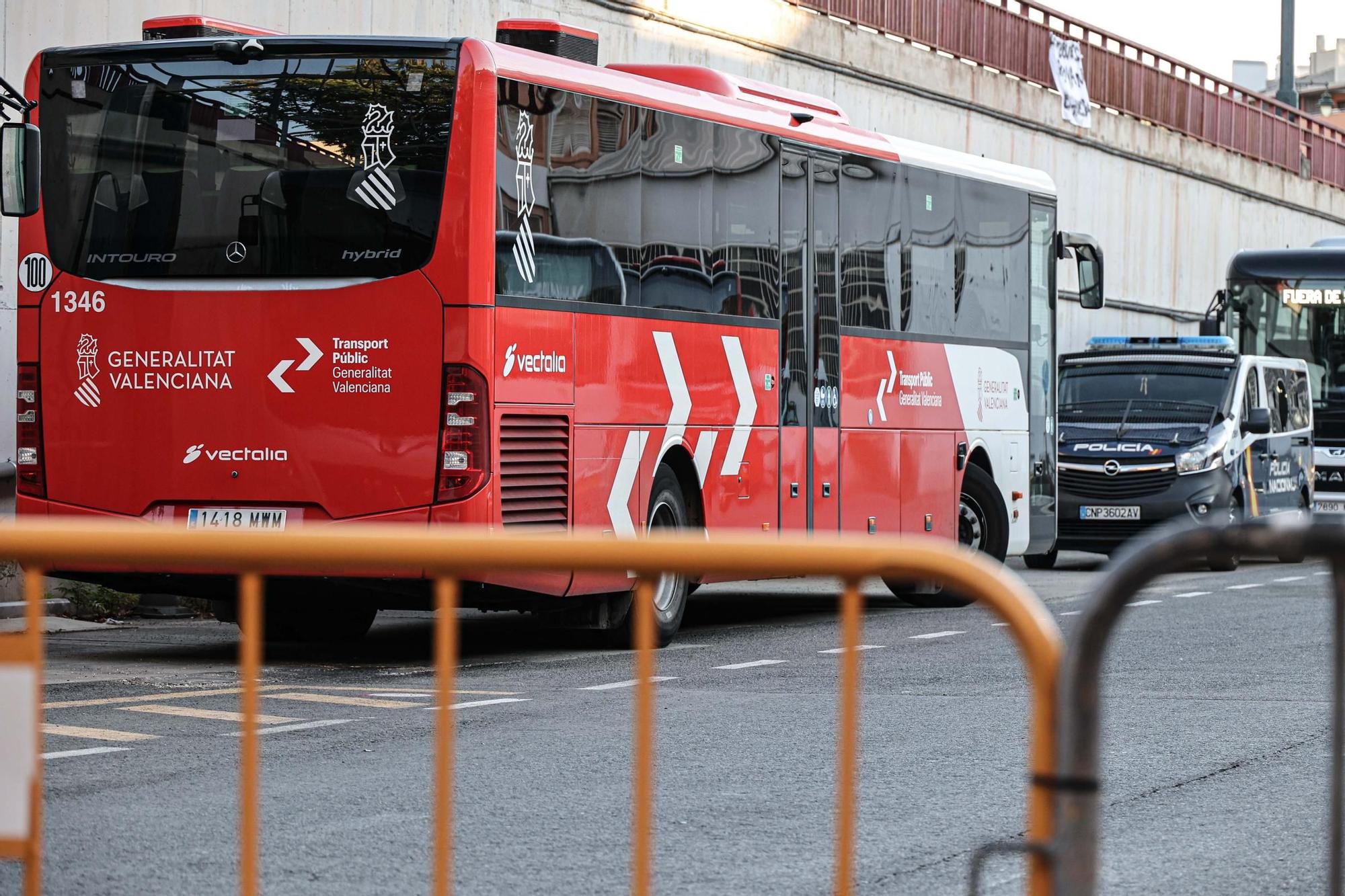 Imágenes de la huelga de los trabajadores de Automóviles La Alcoyana Vectalia