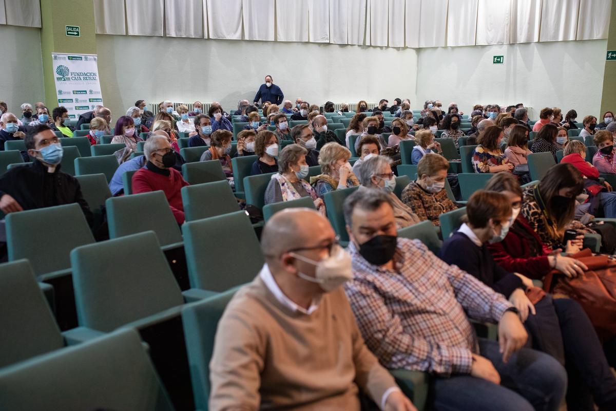 Público asistente al Club LA OPINIÓN-EL CORREO DE ZAMORA con Manuel Bretón.
