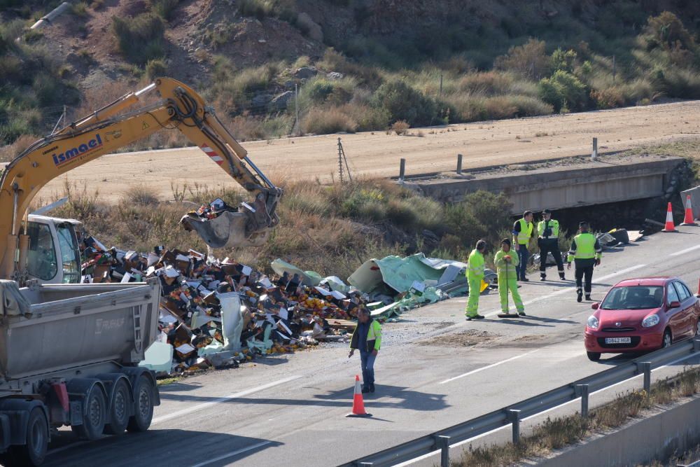 Un accidente en la A-31 colapsa la autovía en dirección Alicante-Madrid