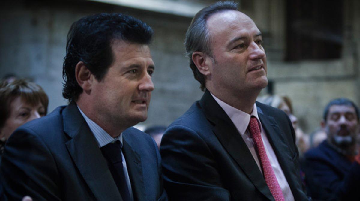 El Govern valencià ha anunciat aquest divendres el pla d’ajust que ja havia avançat en el seu missatge d’Any Nou el president de la Generalitat, Alberto Fabra, en què s’estableix una nova pujada d’impostos i retallades en el personal públic i en Sanitat.