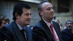 El Govern valencià ha anunciat aquest divendres el pla d’ajust que ja havia avançat en el seu missatge d’Any Nou el president de la Generalitat, Alberto Fabra, en què s’estableix una nova pujada d’impostos i retallades en el personal públic i en Sanitat.