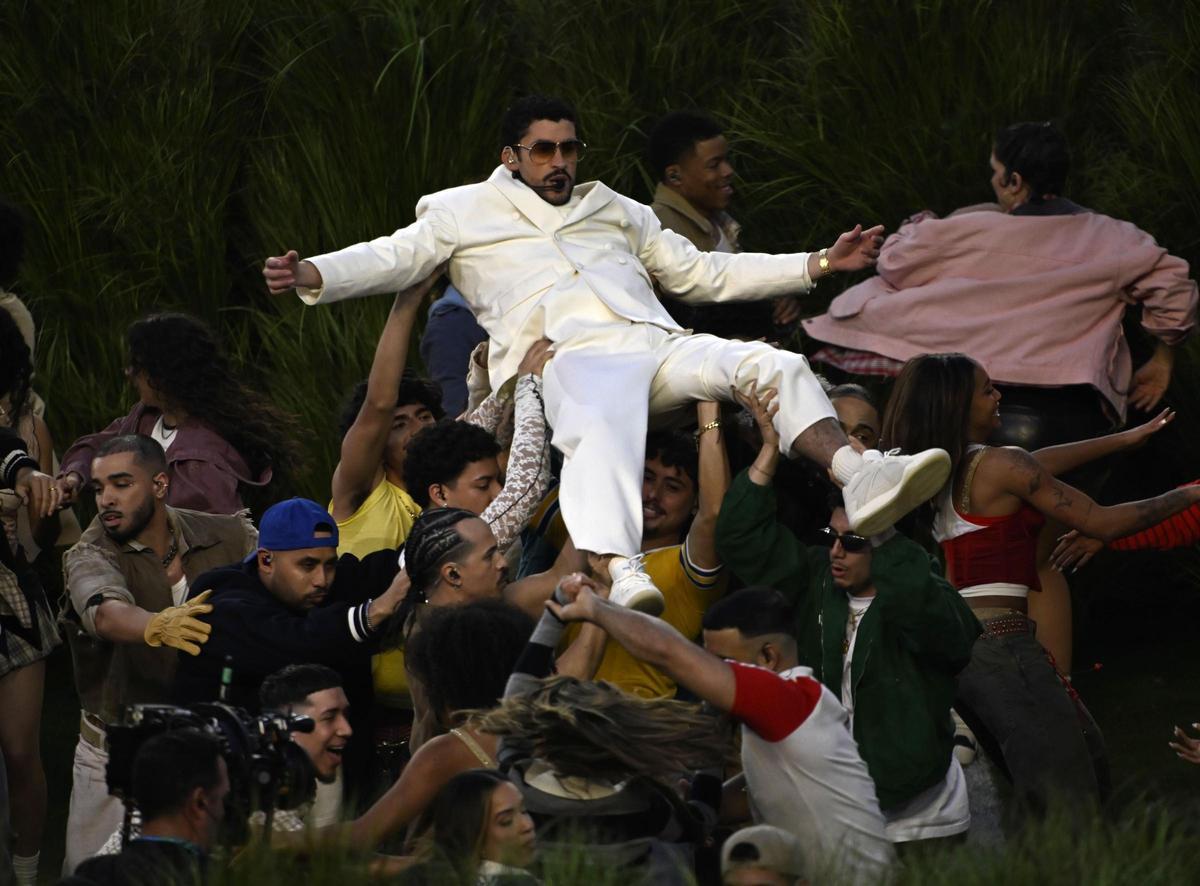 Bad Bunny, en el 'half time show' de la Super Bowl.