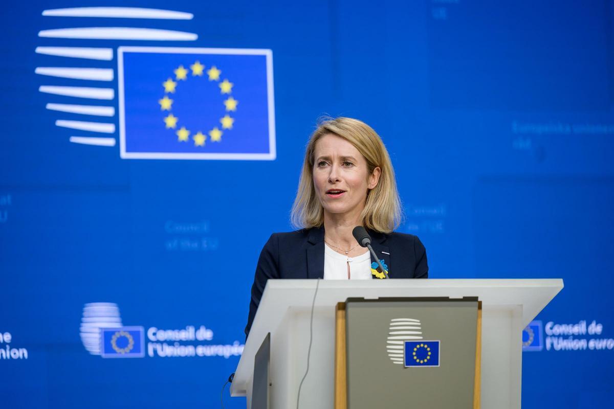 La Alta Representante de la Unión Europea para la Política Exterior, Kaja Kallas, en una rueda de prensa posterior a la reunión de ministros de Exteriores que ha tenido lugar este lunes en Bruselas.