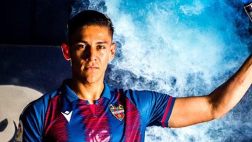 Ãscar Duarte, con la camiseta del Levante.