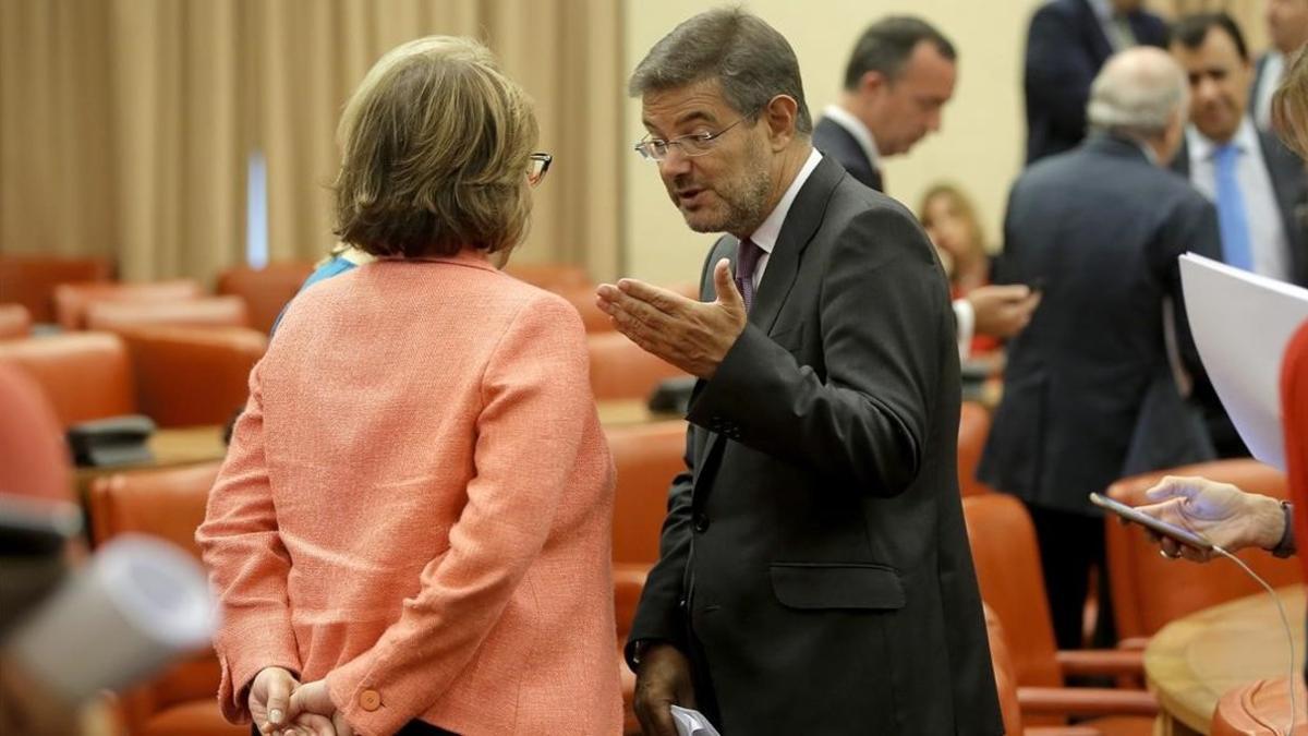 Rafael Catala tras la reunión del grupo parlamentario del PP