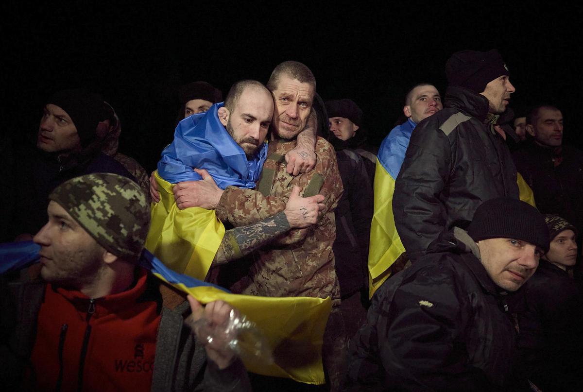 Prisioneros de guerra ucranianos liberados por Rusia el pasado 3 de enero.