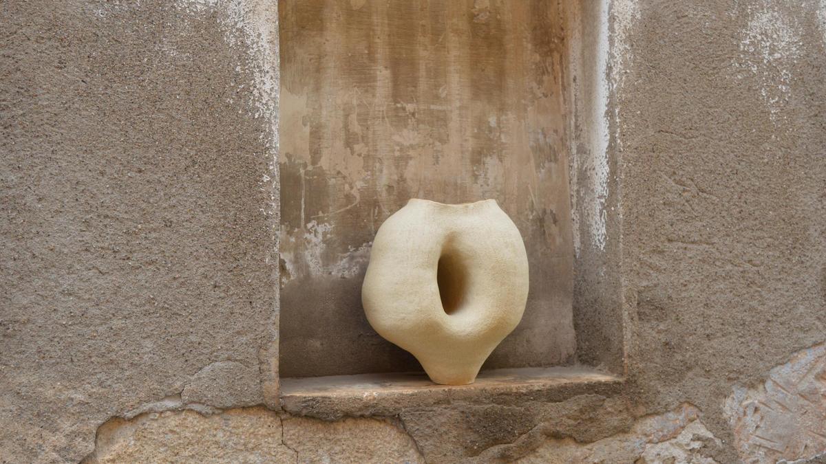 Jor Ceramics がジローナの Palau Fugit で「Essència」を展示