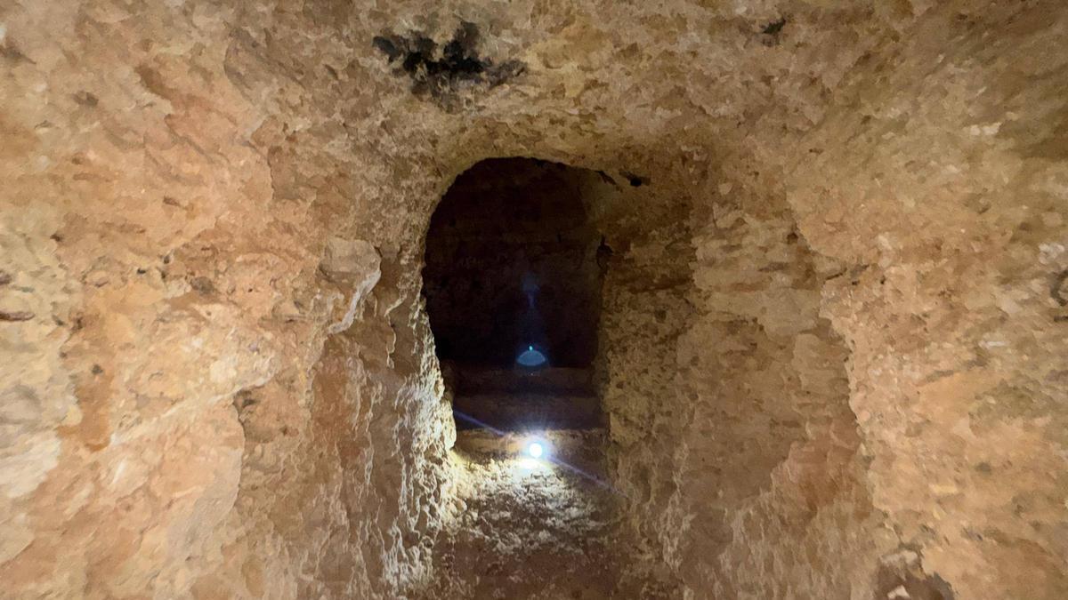 Una imagen del interior del refugio de Pòrtol.