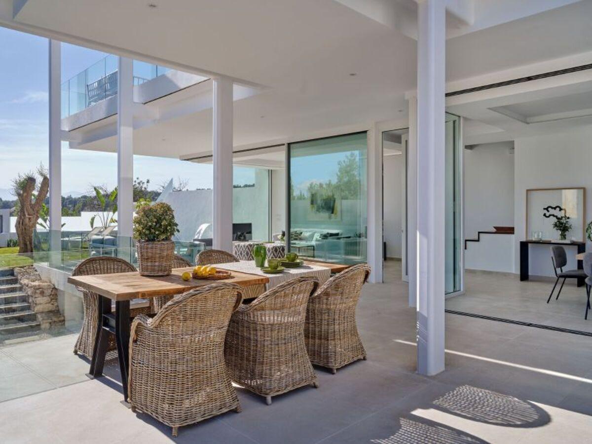 Martín & Berrutti Realty