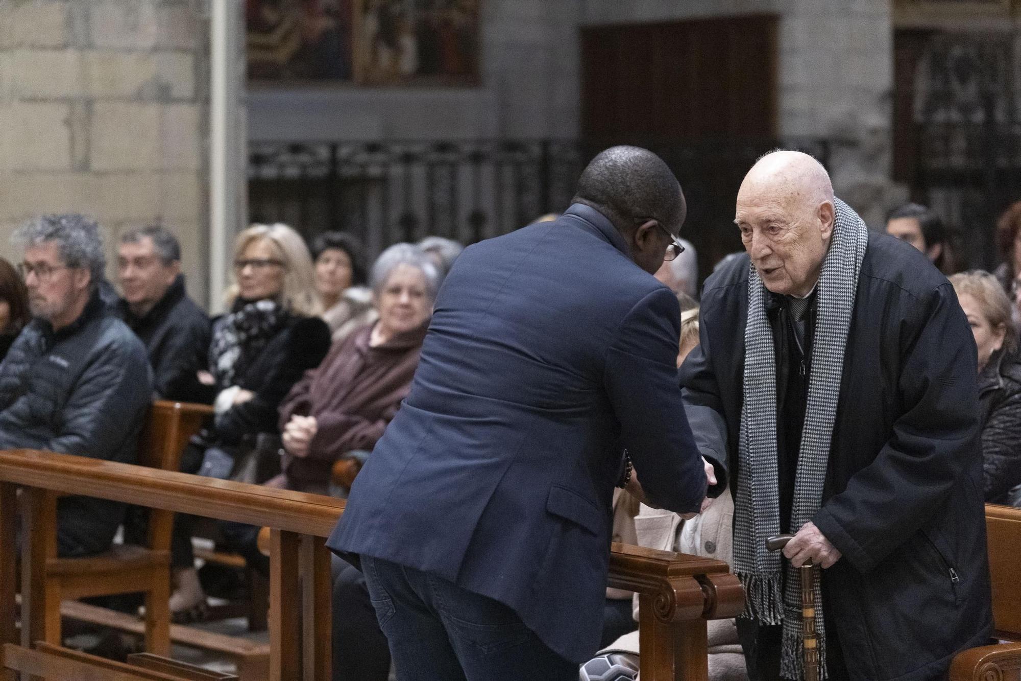 Homenatge a Pere Roca i Fius, "decorador", per la seva dedicació a la basílica de la Seu