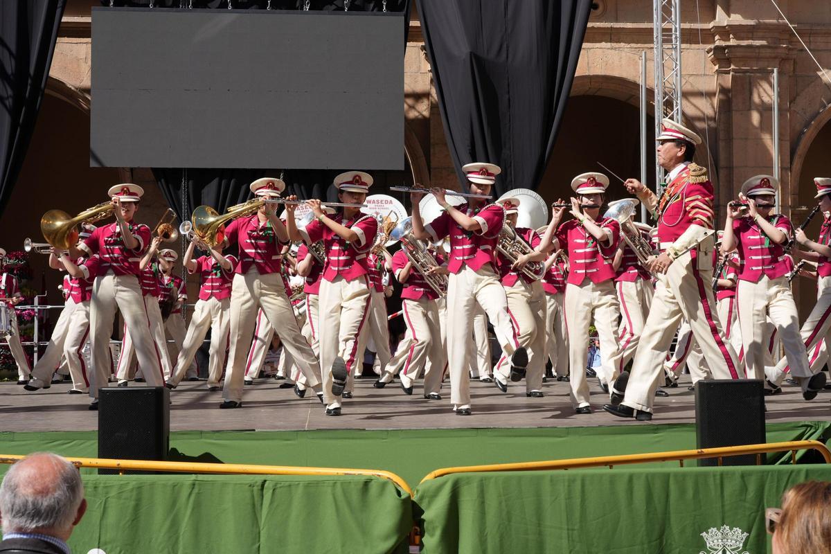 La banda de japón entusiasmó a los asistentes.