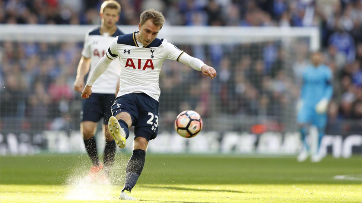 Christian Eriksen, estrella del Tottenham, sigue sonando como refuerzo del Barça