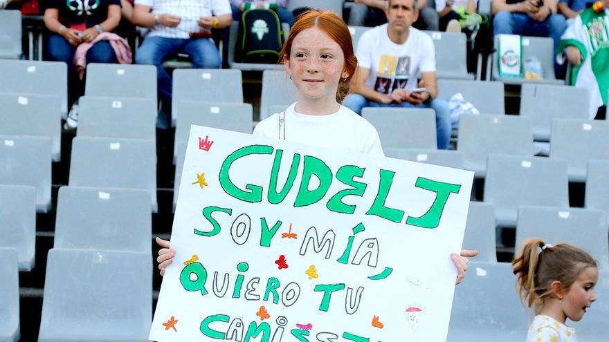 Las imágenes de la afición en el Córdoba CF - Racing Ferrol - Diario ...