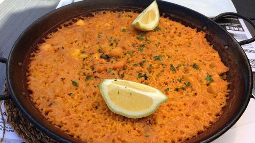 Los arroces marineros, protagonistas del otoño en la playa de Las Arenas