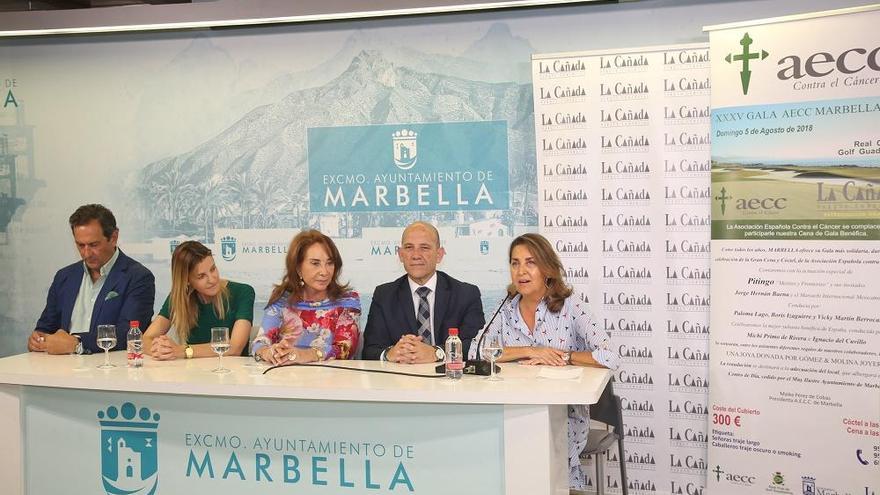 Ignacio del Cuvillo, María Olivo, Maika Pérez, Manuel Osorio e Isabel Cintado.